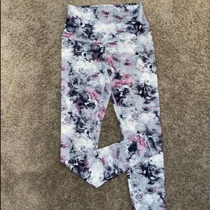 Super cute, floral lululemon leggings